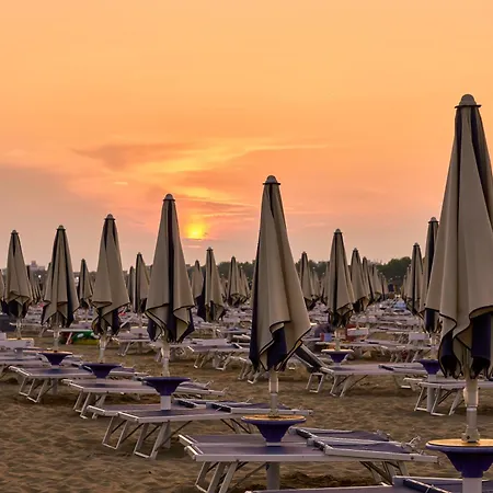 Luminous Flat On The Ground Floor - Beahost Appartement Bibione